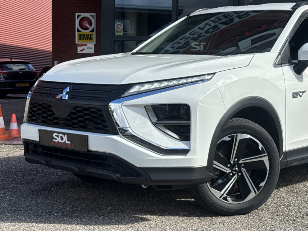Mitsubishi Eclipse Cross 2.4 PHEV Intense // TREKHAAK // LED // CAMERA // KEYLESS // APPLE CARPLAY / ANDROID AUTO // CLIMA // STOELVERWARMING 7
