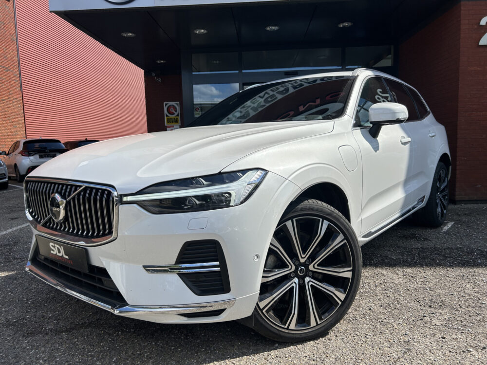 Volvo XC60 2.0 T8 Plug-in hybrid SOH 97,6% AWD Ultimate Bright 455PK! // ADAPT. CRUISE // PANODAK // HARMAN&KARDON // LEDER // ELEK. STOELE 1