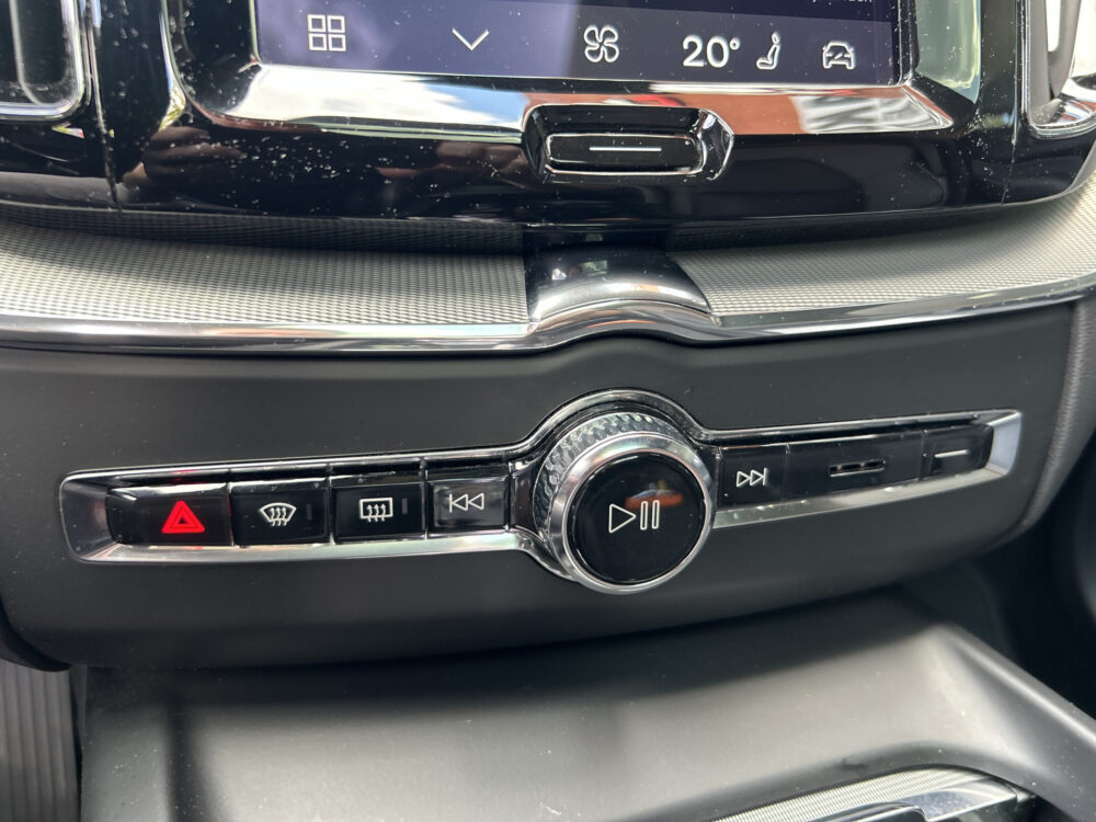 Volvo XC60 2.0 T8 Plug-in hybrid SOH 97,6% AWD Ultimate Bright 455PK! // ADAPT. CRUISE // PANODAK // HARMAN&KARDON // LEDER // ELEK. STOELE 22