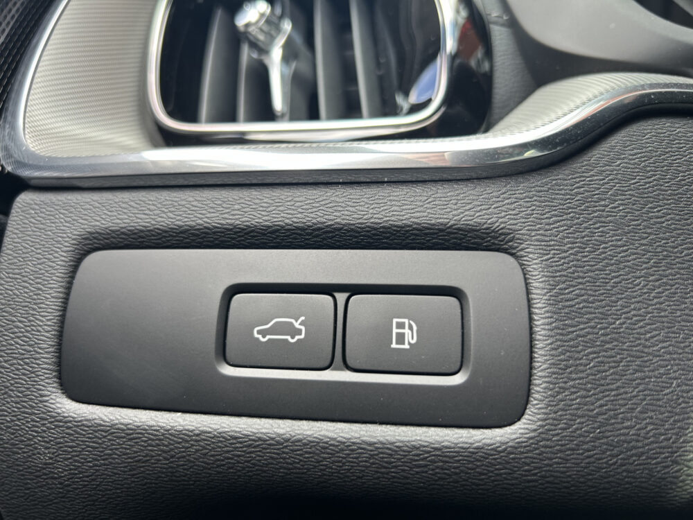 Volvo XC60 2.0 T8 Plug-in hybrid SOH 97,6% AWD Ultimate Bright 455PK! // ADAPT. CRUISE // PANODAK // HARMAN&KARDON // LEDER // ELEK. STOELE 27