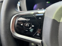 Volvo XC60 2.0 T8 Plug-in hybrid SOH 97,6% AWD Ultimate Bright 455PK! // ADAPT. CRUISE // PANODAK // HARMAN&KARDON // LEDER // ELEK. STOELE 50