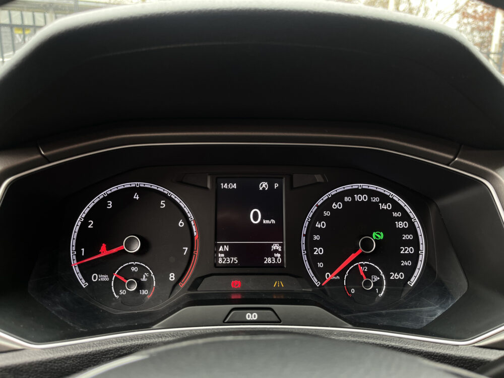 Volkswagen T-Roc 1.5 TSI Sport Business R-Line // FULL-LED // NAVI // CAMERA // APPLE CARPLAY- ANDROID AUTO // ELEK. ACHTERKLEP // ADAPTIVE CRUIS 32