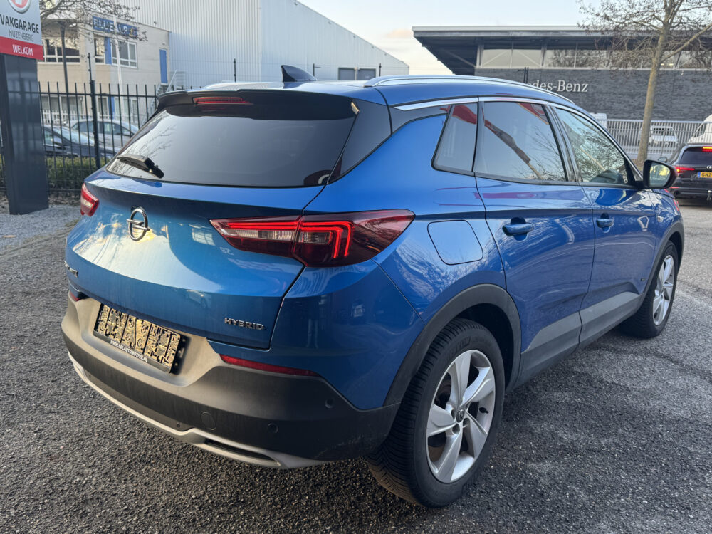 Opel Grandland X 1.6 Turbo Hybrid Business Elegance // NAVI // CLIMA // CRUISE // ELEK. ACHTERKLEP // 3