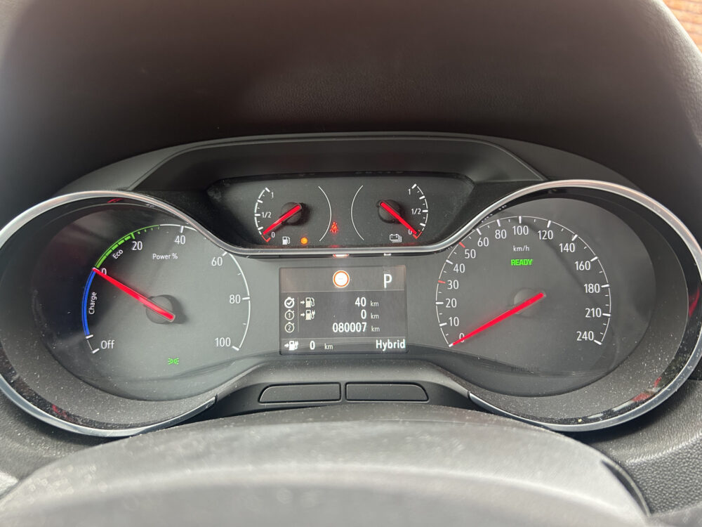 Opel Grandland X 1.6 Turbo Hybrid Business Elegance // NAVI // CLIMA // CRUISE // ELEK. ACHTERKLEP // 31
