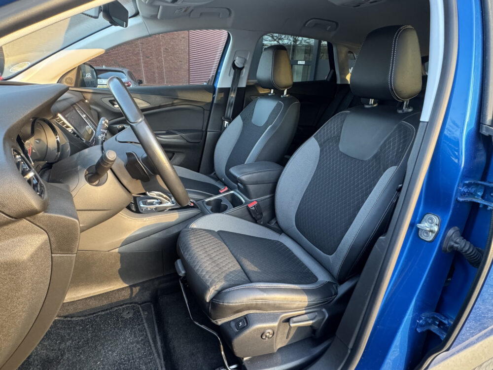 Opel Grandland X 1.6 Turbo Hybrid Business Elegance // NAVI // CLIMA // CRUISE // ELEK. ACHTERKLEP // 7