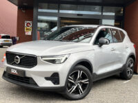 Volvo XC40 2.0 B3 Inscription // HARMAN - KARDON AUDIO // NAVI // CAMERA // MEMORY SEATS // ELEK. ACHTERKLEP // 40