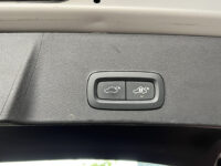 Volvo XC40 2.0 B3 Inscription // HARMAN - KARDON AUDIO // NAVI // CAMERA // MEMORY SEATS // ELEK. ACHTERKLEP // 76