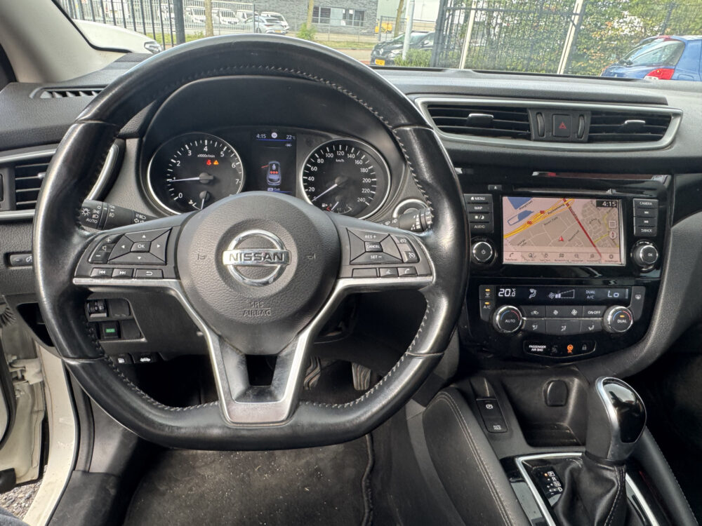 Nissan QASHQAI 1.3 DIG-T N-Connecta // NAVI // APPLE CARPLAY - ANDROID AUTO // TREKHAAK // CAMERA // STOELVERWARMING // CLIMA // CRUISE // 13