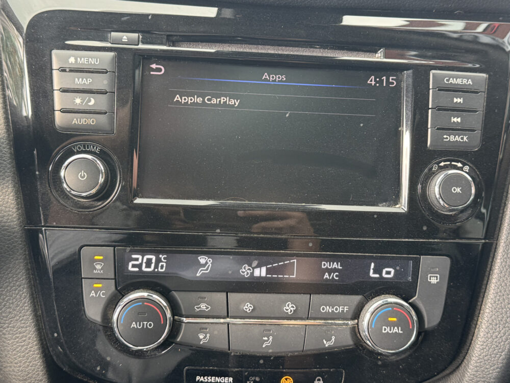 Nissan QASHQAI 1.3 DIG-T N-Connecta // NAVI // APPLE CARPLAY - ANDROID AUTO // TREKHAAK // CAMERA // STOELVERWARMING // CLIMA // CRUISE // 19