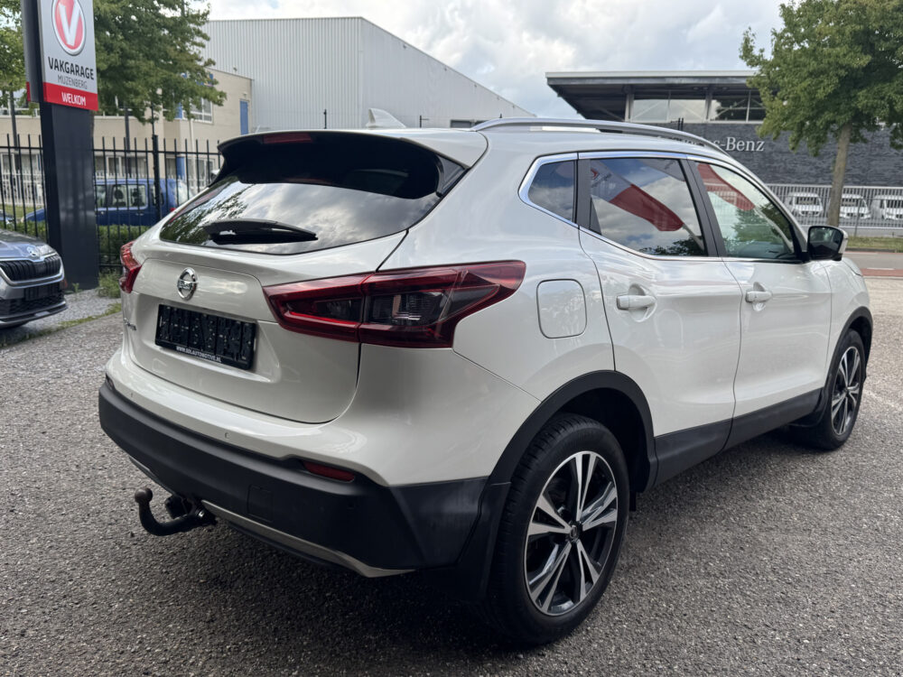 Nissan QASHQAI 1.3 DIG-T N-Connecta // NAVI // APPLE CARPLAY - ANDROID AUTO // TREKHAAK // CAMERA // STOELVERWARMING // CLIMA // CRUISE // 4