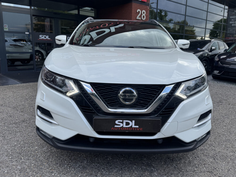 Nissan QASHQAI 1.3 DIG-T N-Connecta // NAVI // APPLE CARPLAY - ANDROID AUTO // TREKHAAK // CAMERA // STOELVERWARMING // CLIMA // CRUISE // 6
