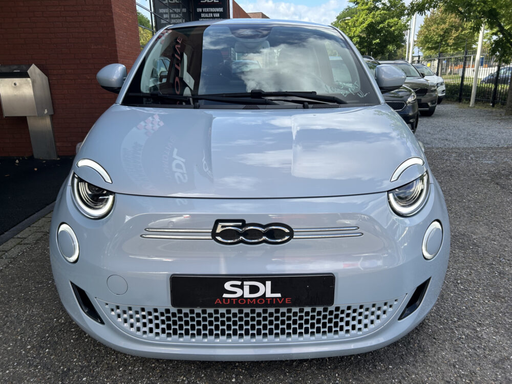 Fiat 500E 3+1 Icon 42 kWh // LED // NAVI + CARPLAY // PDC // CRUISE // CLIMA 4