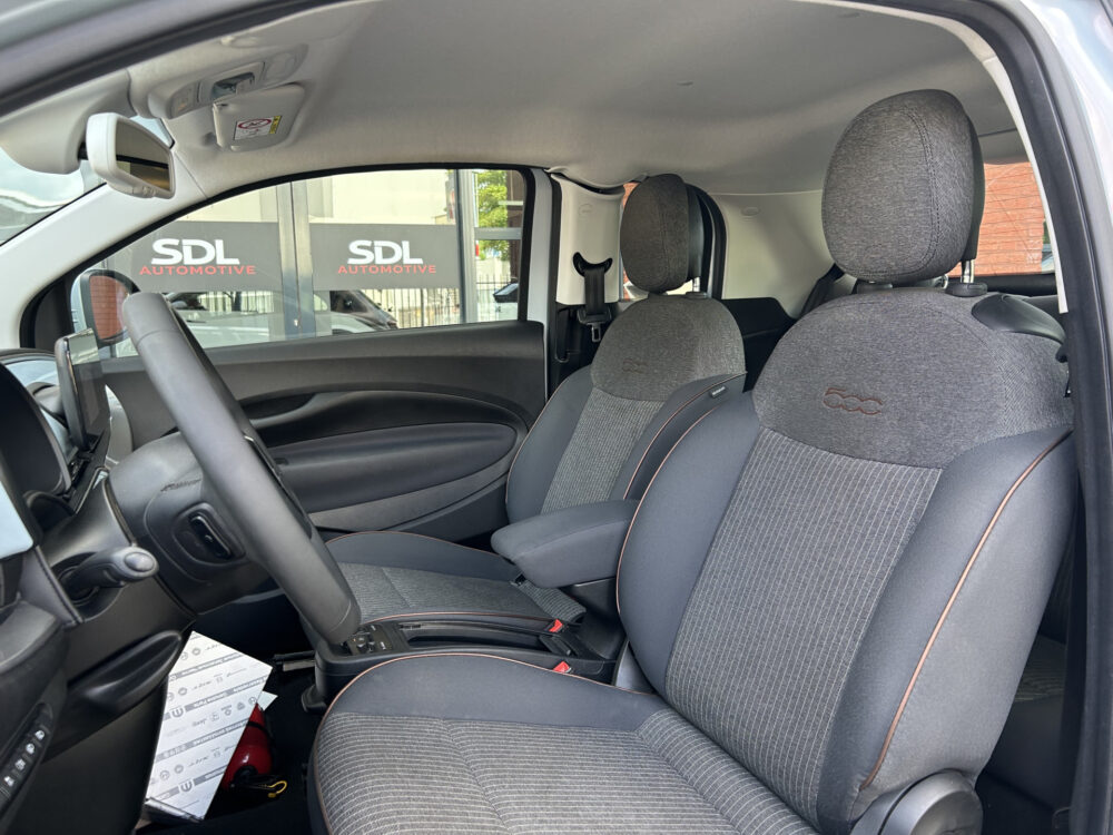 Fiat 500E 3+1 Icon 42 kWh // LED // NAVI + CARPLAY // PDC // CRUISE // CLIMA 7