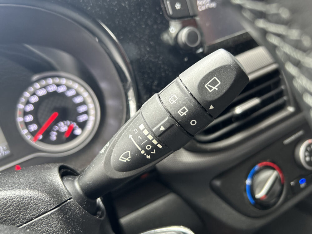 Hyundai i10 1.0 Comfort 1e EIGENAAR!! // APPLE CARPLAY / ANDROID AUTO // CRUISE // ELEK. RAMEN // LMV 12