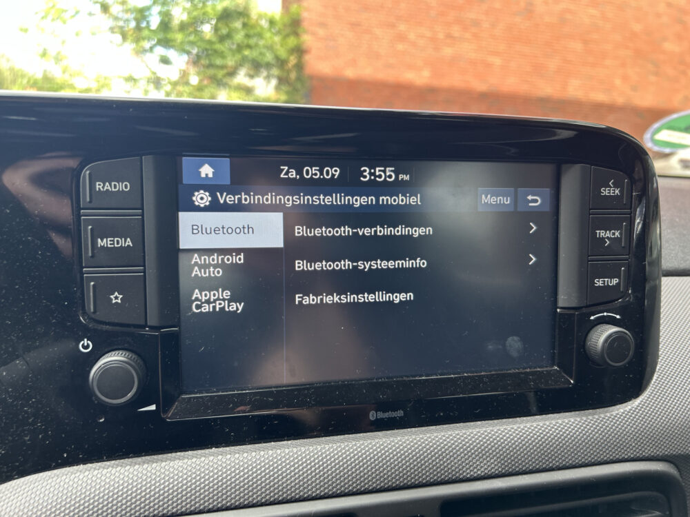 Hyundai i10 1.0 Comfort 1e EIGENAAR!! // APPLE CARPLAY / ANDROID AUTO // CRUISE // ELEK. RAMEN // LMV 16