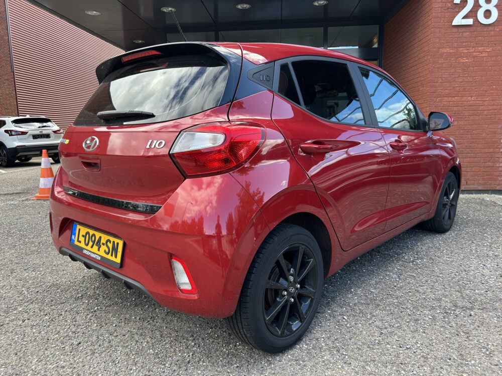 Hyundai i10 1.0 Comfort 1e EIGENAAR!! // APPLE CARPLAY / ANDROID AUTO // CRUISE // ELEK. RAMEN // LMV 2
