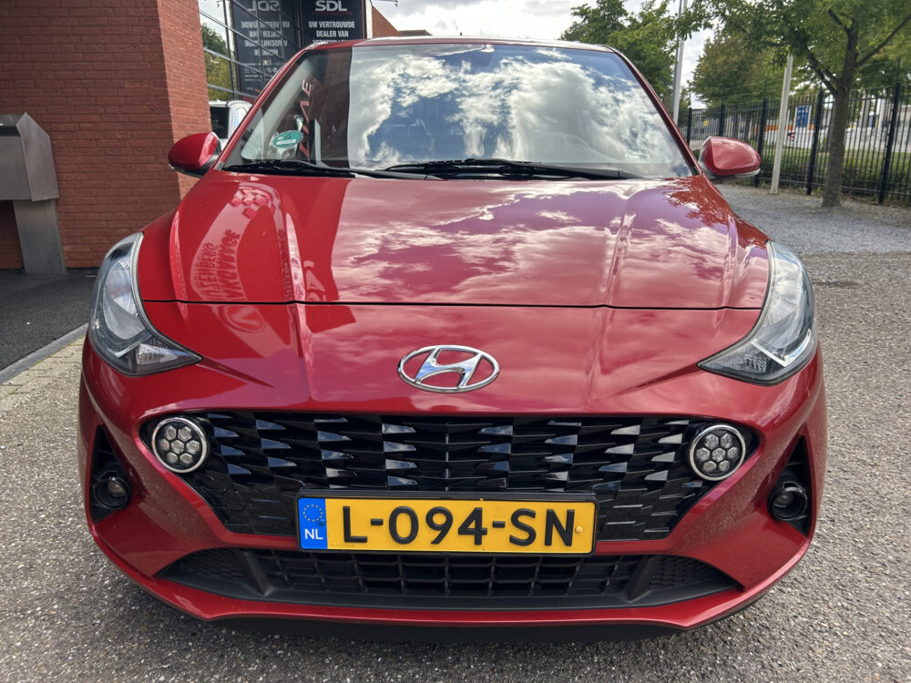 Hyundai i10 1.0 Comfort 1e EIGENAAR!! // APPLE CARPLAY / ANDROID AUTO // CRUISE // ELEK. RAMEN // LMV 4