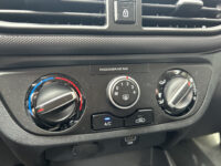 Hyundai i10 1.0 Comfort 1e EIGENAAR!! // APPLE CARPLAY / ANDROID AUTO // CRUISE // ELEK. RAMEN // LMV 47