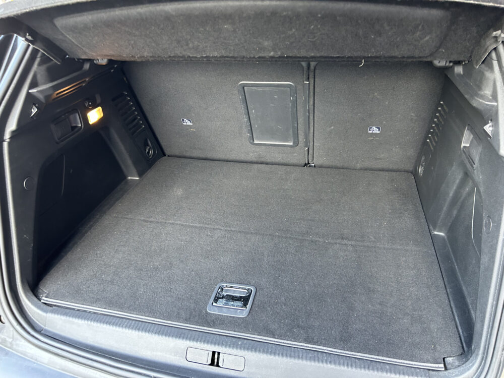 Peugeot 3008 1.6 HYbrid 225 GT- Line // FULL LED // NAVI + CARPLAY // KEYLESS // PDC V+A // CAMERA // TREKHAAK!! 30