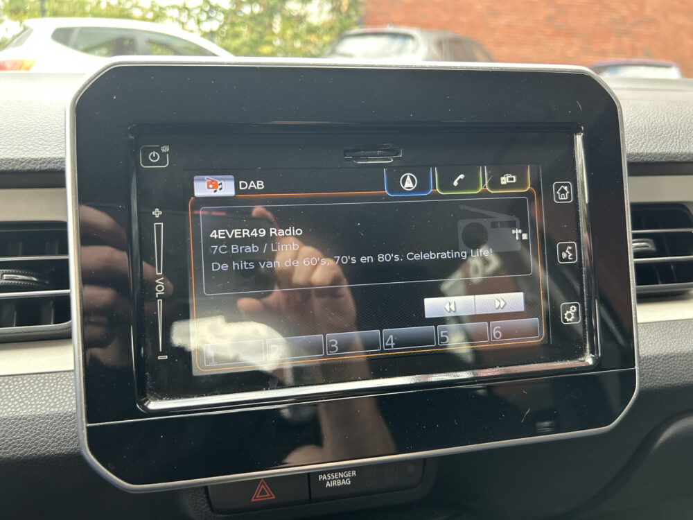 Suzuki Ignis 1.2 Smart Hybrid Style // NAVI + CARPLAY // CAMERA // CLIMA // CRUISE // KEYLESS // STOELVERWARMING 15