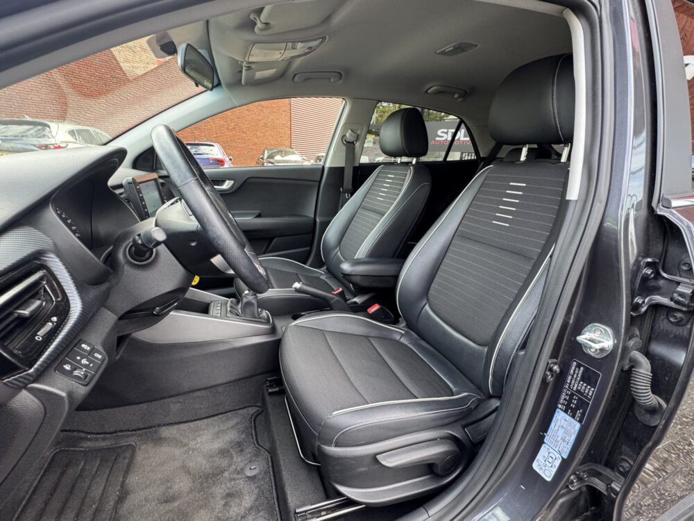 Kia Rio 1.0 TGDI GT-Line // CAMERA // NAVI // DAB RADIO // CRUISE // LICHT METALEN VELGEN // 11