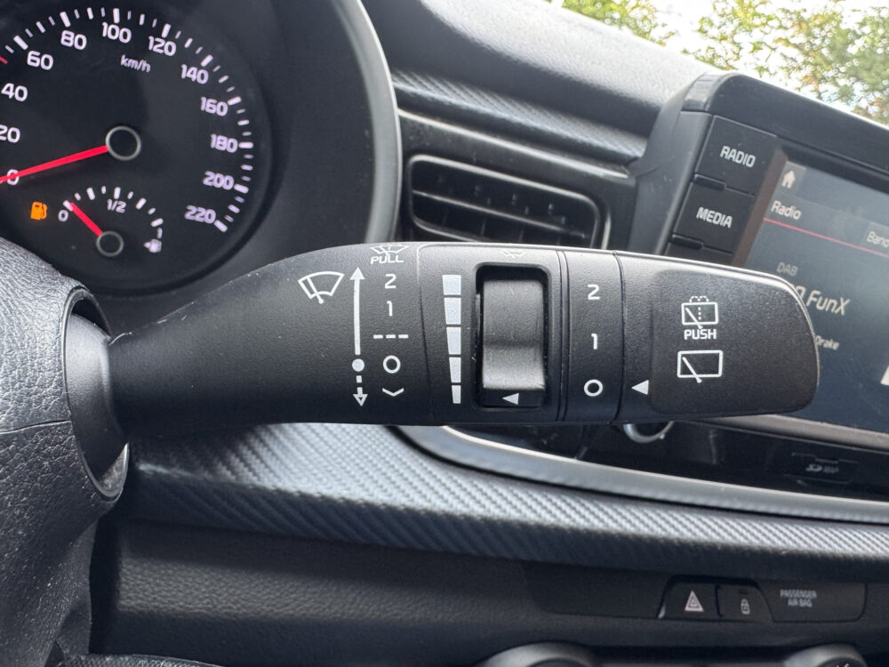 Kia Rio 1.0 TGDI GT-Line // CAMERA // NAVI // DAB RADIO // CRUISE // LICHT METALEN VELGEN // 26