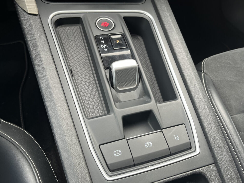 SEAT Leon 1.4 TSI eHybrid PHEV Xcellence // SCHUIF - KANTEL DAK // NAVI // CAMERA // MEMORY SEATS // DODEN HOEK SENSOR // 31