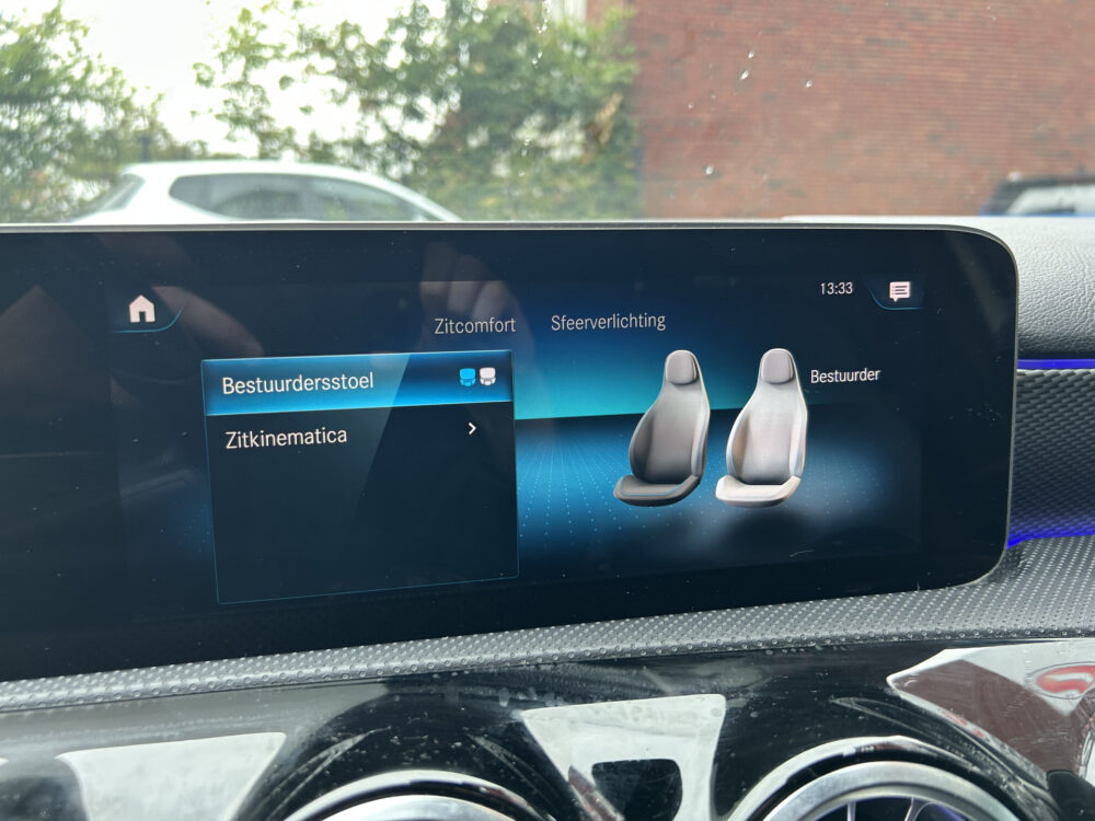 Mercedes-Benz A-Klasse 200 Premium // FULL LED // MEMORY SEAT + STOELVERWARMING // PDC V+A // SFEERVERLICHTING // NAVI // CLIMA 20