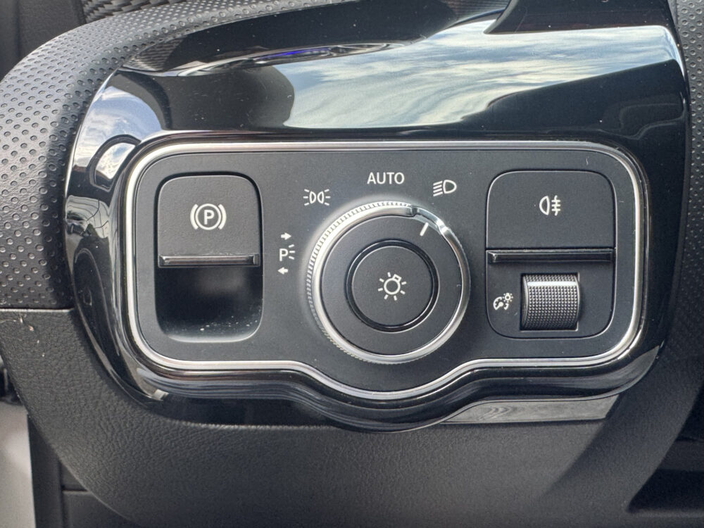 Mercedes-Benz A-Klasse 200 Premium // FULL LED // MEMORY SEAT + STOELVERWARMING // PDC V+A // SFEERVERLICHTING // NAVI // CLIMA 32