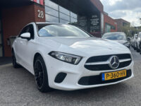 Mercedes-Benz A-Klasse 200 Premium // FULL LED // MEMORY SEAT + STOELVERWARMING // PDC V+A // SFEERVERLICHTING // NAVI // CLIMA 36