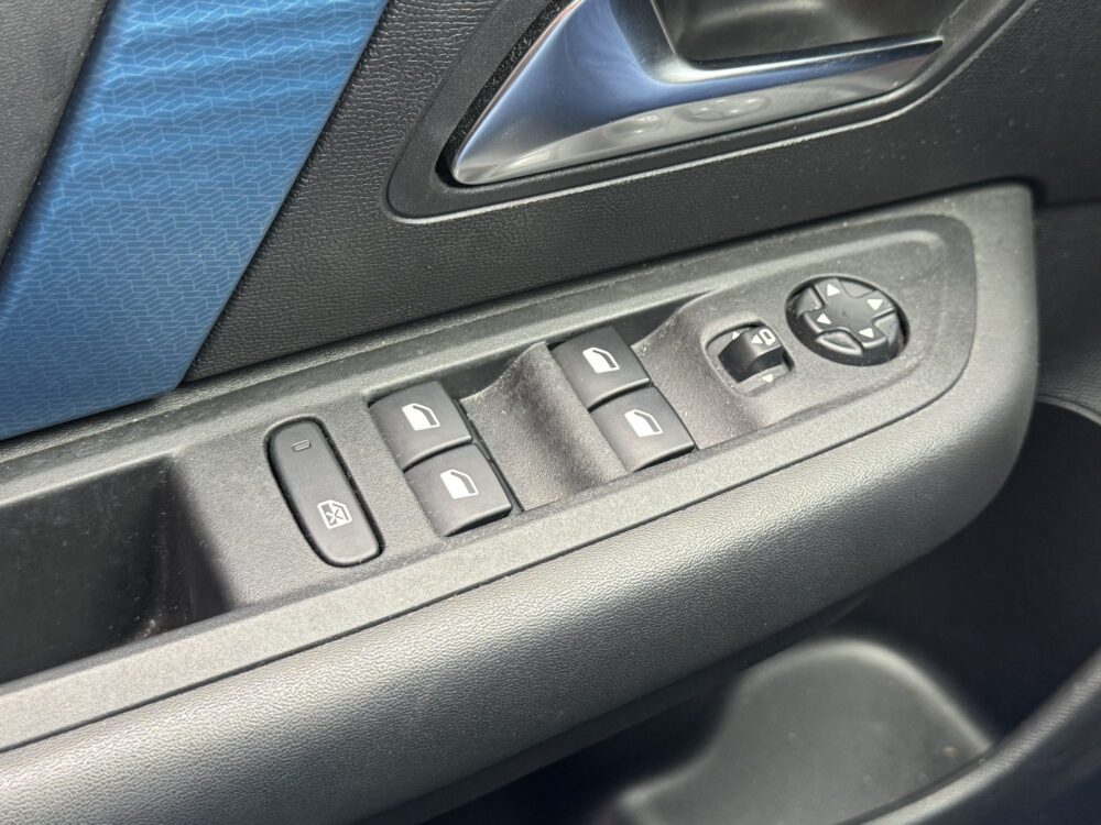 Citroën Ë-C4 Feel Edition 50 kWh // 90% SOH // HEAD UP DISPLAY // NAVI // CRUISE // DAB RADIO // APPLE CARPLAY - ANDROID AUTO // STOEL VERWAR 28