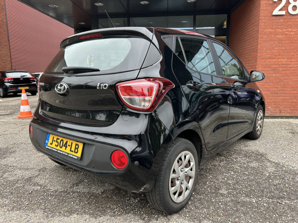 Hyundai i10 1.0i Comfort 5p. // AIRCO // ELEK. RAMEN // GOED ONDERHOUDEN!! 2