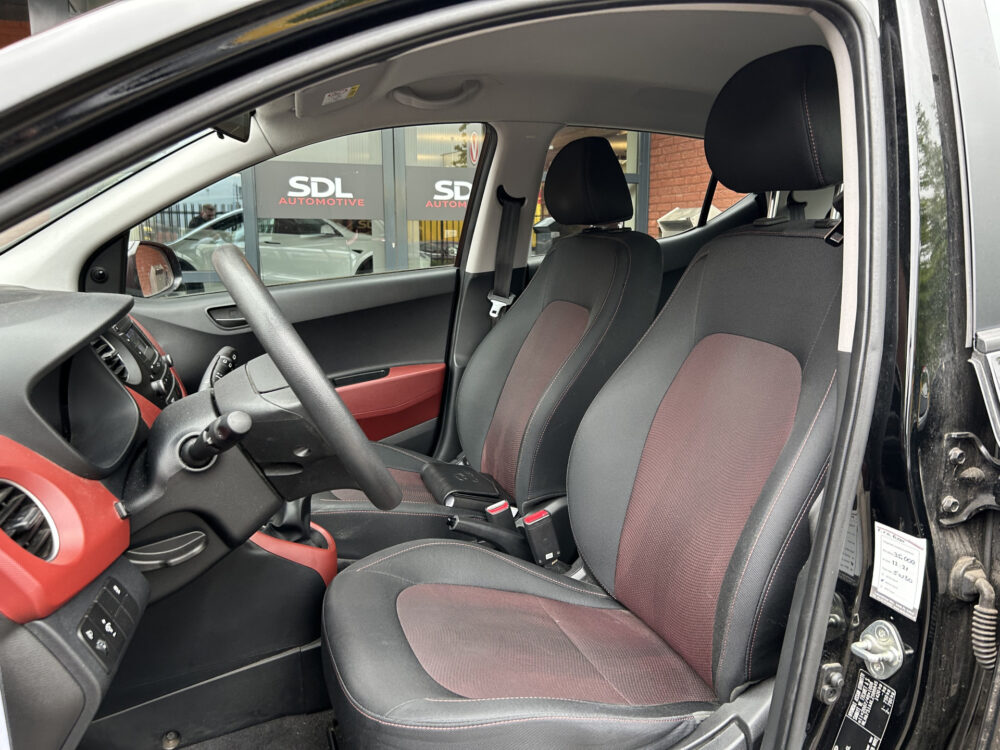 Hyundai i10 1.0i Comfort 5p. // AIRCO // ELEK. RAMEN // GOED ONDERHOUDEN!! 8