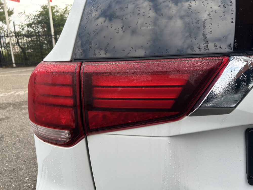 Mitsubishi Outlander 2.4 PHEV Intense+ // HALF-LEDER/ALCANTARA // NAVI + CARPLAY // STANDKACHEL FUNCTIE // CAMERA // KEYLESS // ELEK. STOEL // TREKHA 32