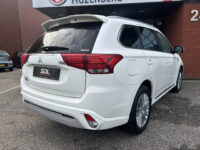 Mitsubishi Outlander 2.4 PHEV Intense+ // HALF-LEDER/ALCANTARA // NAVI + CARPLAY // STANDKACHEL FUNCTIE // CAMERA // KEYLESS // ELEK. STOEL // TREKHA 37