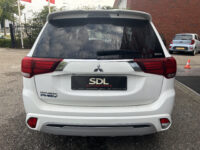 Mitsubishi Outlander 2.4 PHEV Intense+ // HALF-LEDER/ALCANTARA // NAVI + CARPLAY // STANDKACHEL FUNCTIE // CAMERA // KEYLESS // ELEK. STOEL // TREKHA 40