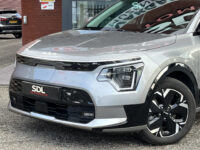 Kia e-Niro DynamicPlusLine 64 kWh // NAVI // CAMERA // ELEK. ACHTERKLEP // APPLE CARPLAY - ANDROID AUTO // ADAPTIVE CRUISE // 40
