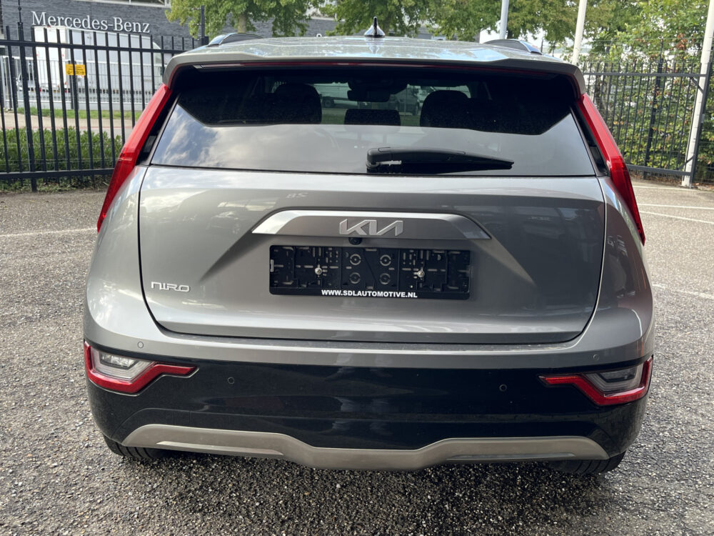 Kia e-Niro DynamicPlusLine 64 kWh // NAVI // CAMERA // ELEK. ACHTERKLEP // APPLE CARPLAY - ANDROID AUTO // ADAPTIVE CRUISE // 5