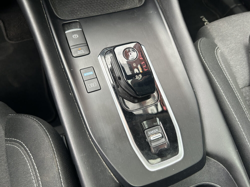 Nissan QASHQAI 1.5 e-Power 190 PK!! N-Connecta // FULL LED // 360 CAMERA // NAVI + CARPLAY // PANO-DAK // PDC V+A // ADAPTIVE CRUISE // KEYLESS 22