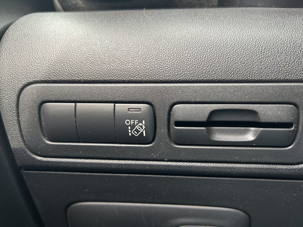 Citroën C3 Aircross 1.2 PureTech Shine // LED // KEYLESS // NAVI + CARPLAY // CAMERA // PDC // CLIMA 24