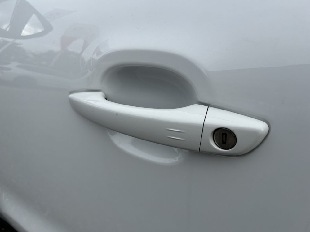 Citroën C3 Aircross 1.2 PureTech Shine // LED // KEYLESS // NAVI + CARPLAY // CAMERA // PDC // CLIMA 27