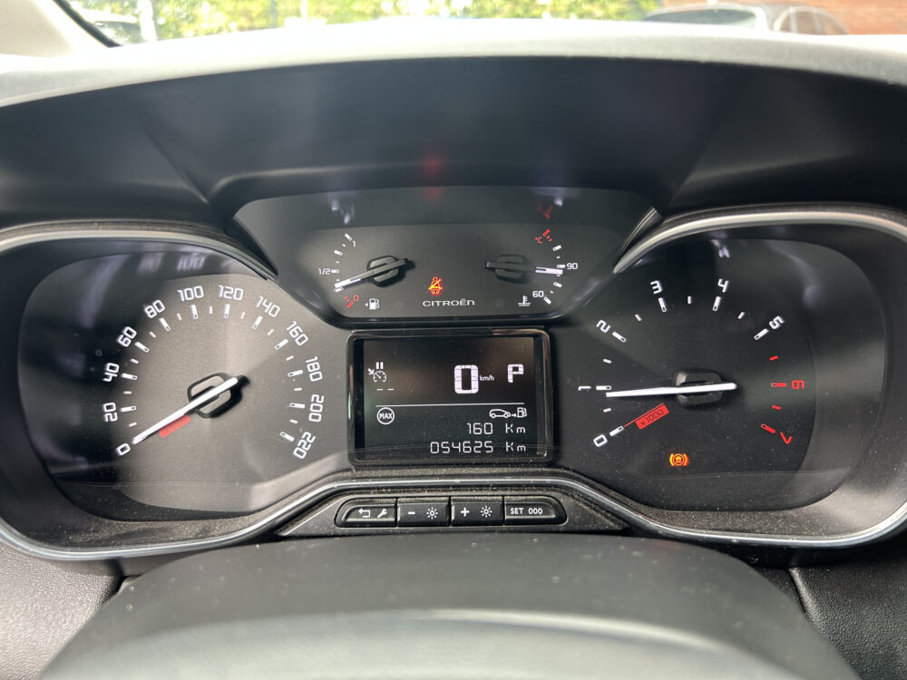 Citroën C3 Aircross 1.2 PureTech Shine // LED // KEYLESS // NAVI + CARPLAY // CAMERA // PDC // CLIMA 33