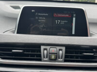 BMW X1 xDrive20i Executive // PANO / SCHUIF- KANTELDAK // NAVI // PDC V+A // CRUISE // TREKHAAK // ELEK. ACHTERKLEP // 53