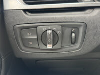 BMW X1 xDrive20i Executive // PANO / SCHUIF- KANTELDAK // NAVI // PDC V+A // CRUISE // TREKHAAK // ELEK. ACHTERKLEP // 62