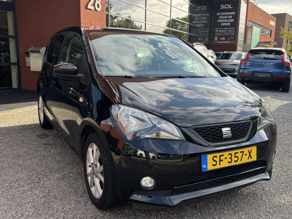 SEAT Mii 1.0 Sport Intense // AIRCO // PARKEER SENSOREN // 5-DEURS // CRUISE // BLUETOOTH // 2