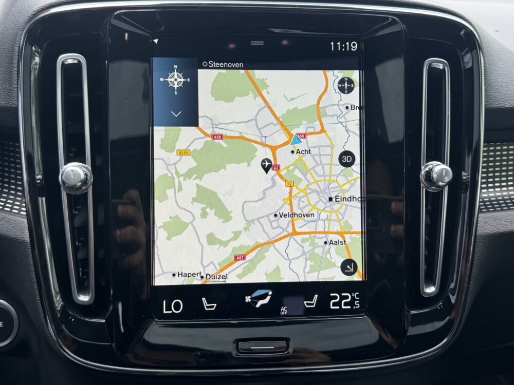 Volvo XC40 1.5 T5 Recharge R-Design // PANO SCHUIF-DAK // TREKHAAK // MEMORY SEATS // HARMAN KARDON AUDIO // CAMERA // ADAPTIVE CRUISE // 18