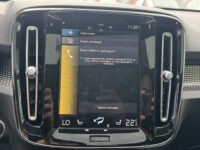 Volvo XC40 1.5 T5 Recharge R-Design // PANO SCHUIF-DAK // TREKHAAK // MEMORY SEATS // HARMAN KARDON AUDIO // CAMERA // ADAPTIVE CRUISE // 61