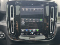 Volvo XC40 1.5 T5 Recharge R-Design // PANO SCHUIF-DAK // TREKHAAK // MEMORY SEATS // HARMAN KARDON AUDIO // CAMERA // ADAPTIVE CRUISE // 63