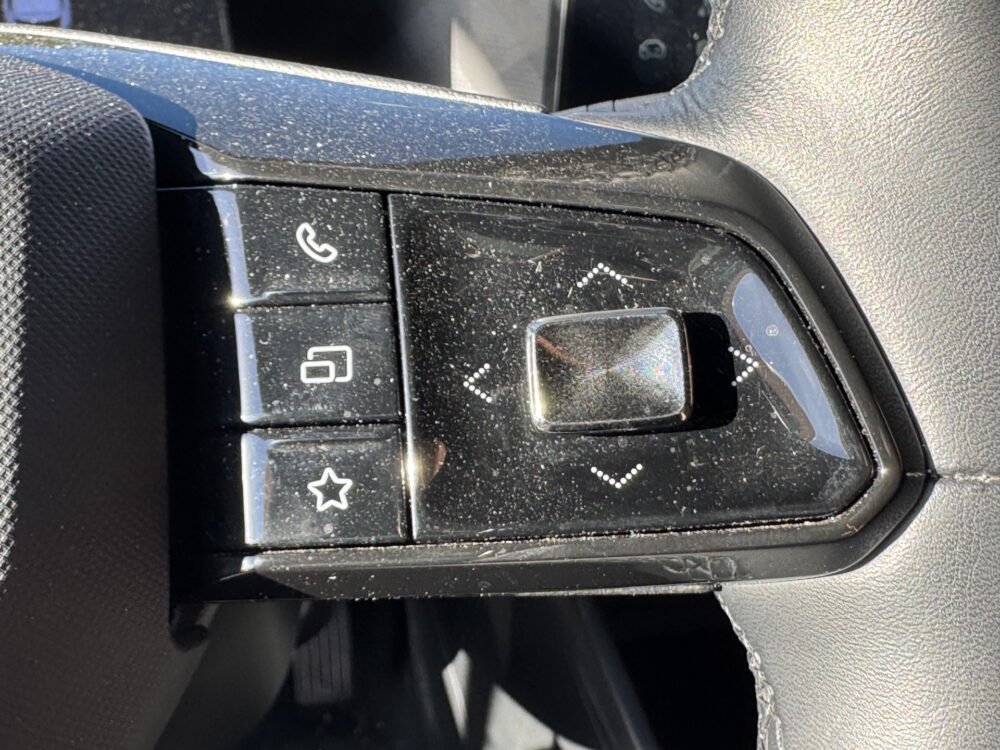 MG MG3 Hybrid+ 1.5 Hybrid+ Luxury // NAVI // CAMERA // ADAPTIVE CRUISE // CLIMA // APPLE CARPLAY-ANDROID AUTO // 13