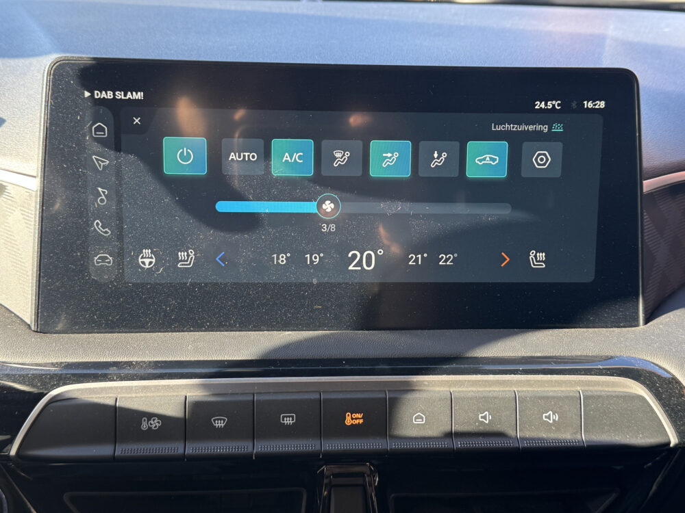 MG MG3 Hybrid+ 1.5 Hybrid+ Luxury // NAVI // CAMERA // ADAPTIVE CRUISE // CLIMA // APPLE CARPLAY-ANDROID AUTO // 17